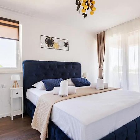 Casa Di Marko-New Modern Rustic House With Pool And Spacious Garden! Privlaka  Luaran gambar